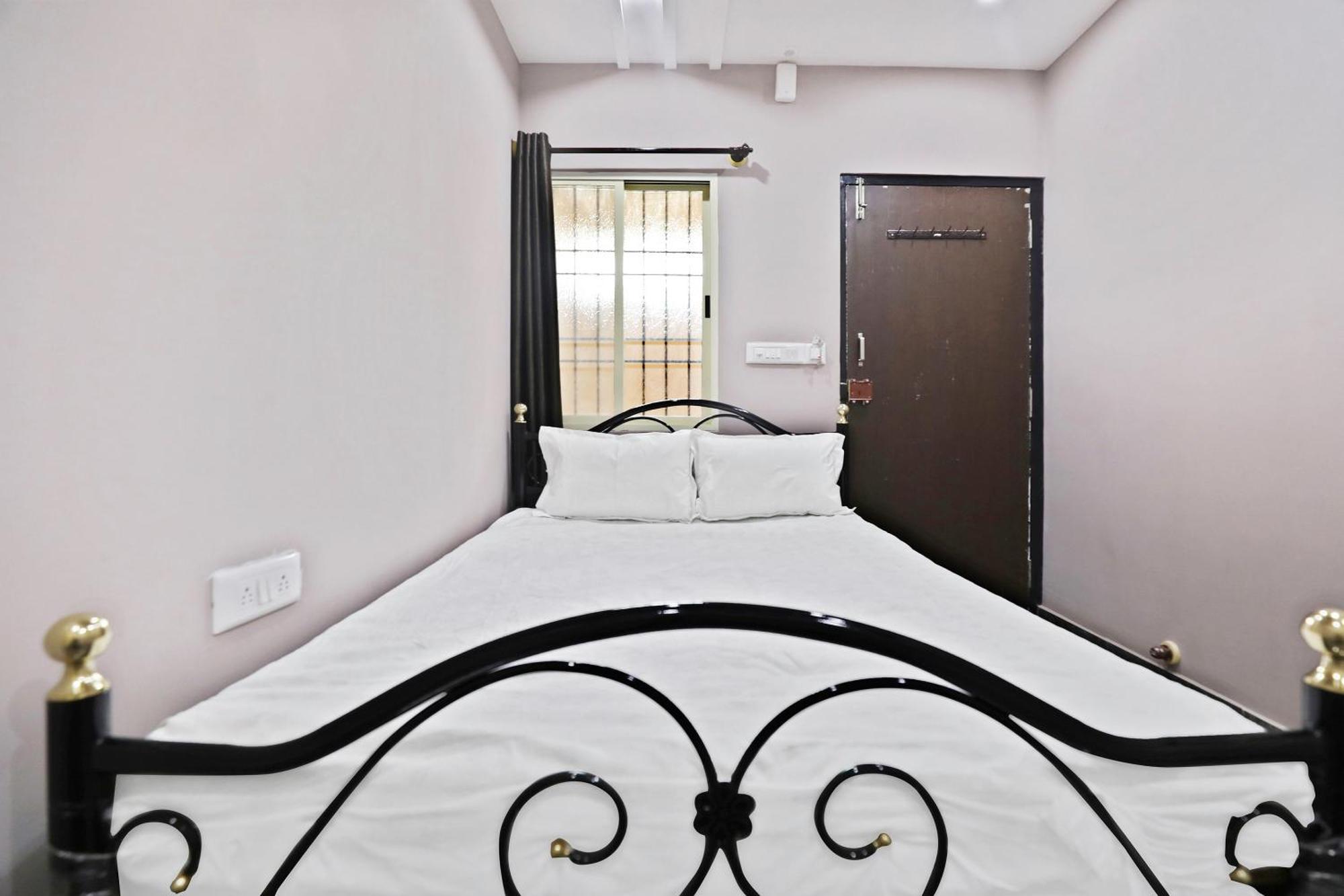 Hotel O Krishnaa Comforts Kanakapura Kültér fotó